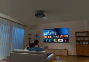 UHZ55 sfeerfoto projector aan plafond